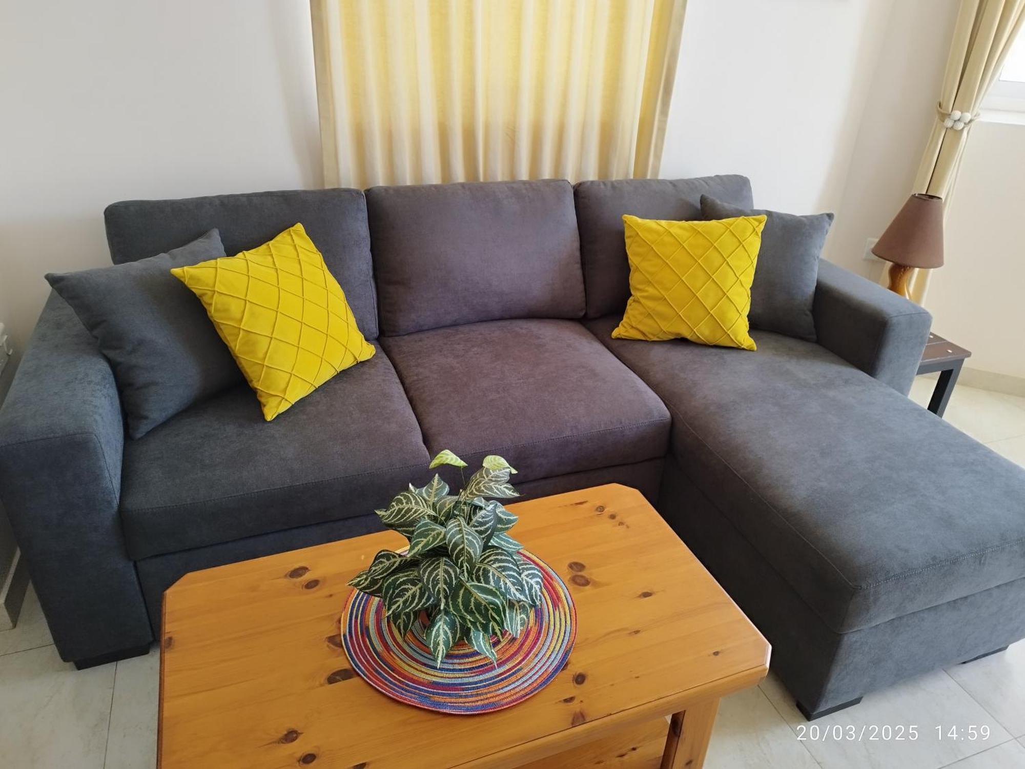 Apartamento Joseph 2 Stylish Flat With Open Views, Just 4km From The Airport Or