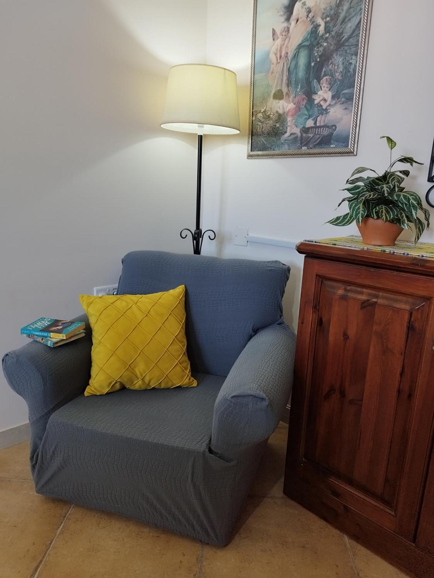 Apartamento Joseph 2 Stylish Flat With Open Views, Just 4km From The Airport Or *